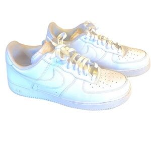 NIKE Air Force 1 Low Athletic Shoes Triple White CW2288-111, GUC